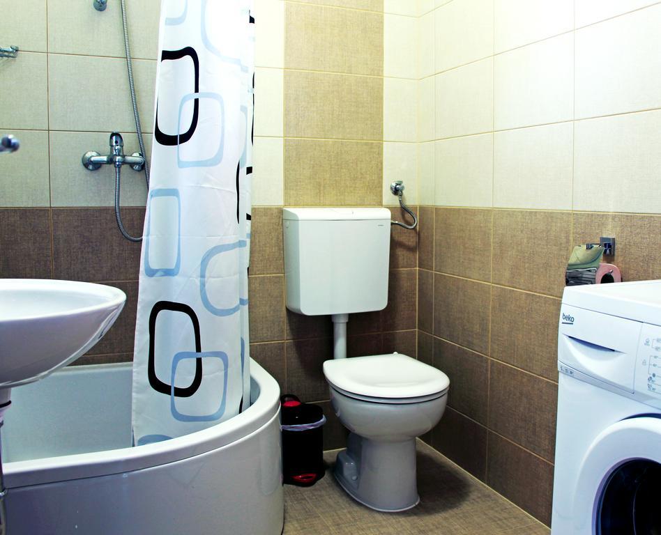 Apartment Ljubica Kastel Gomilica Kaštela エクステリア 写真